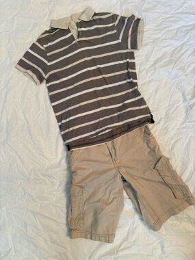 Arizona Jean Company Beige and Brown Golf Shirt and Beige Cargo Shorts